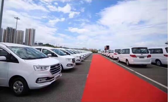 成都租車帶司機價格表