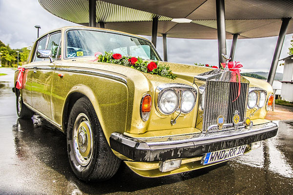 成都豪車婚車租車價格多少？